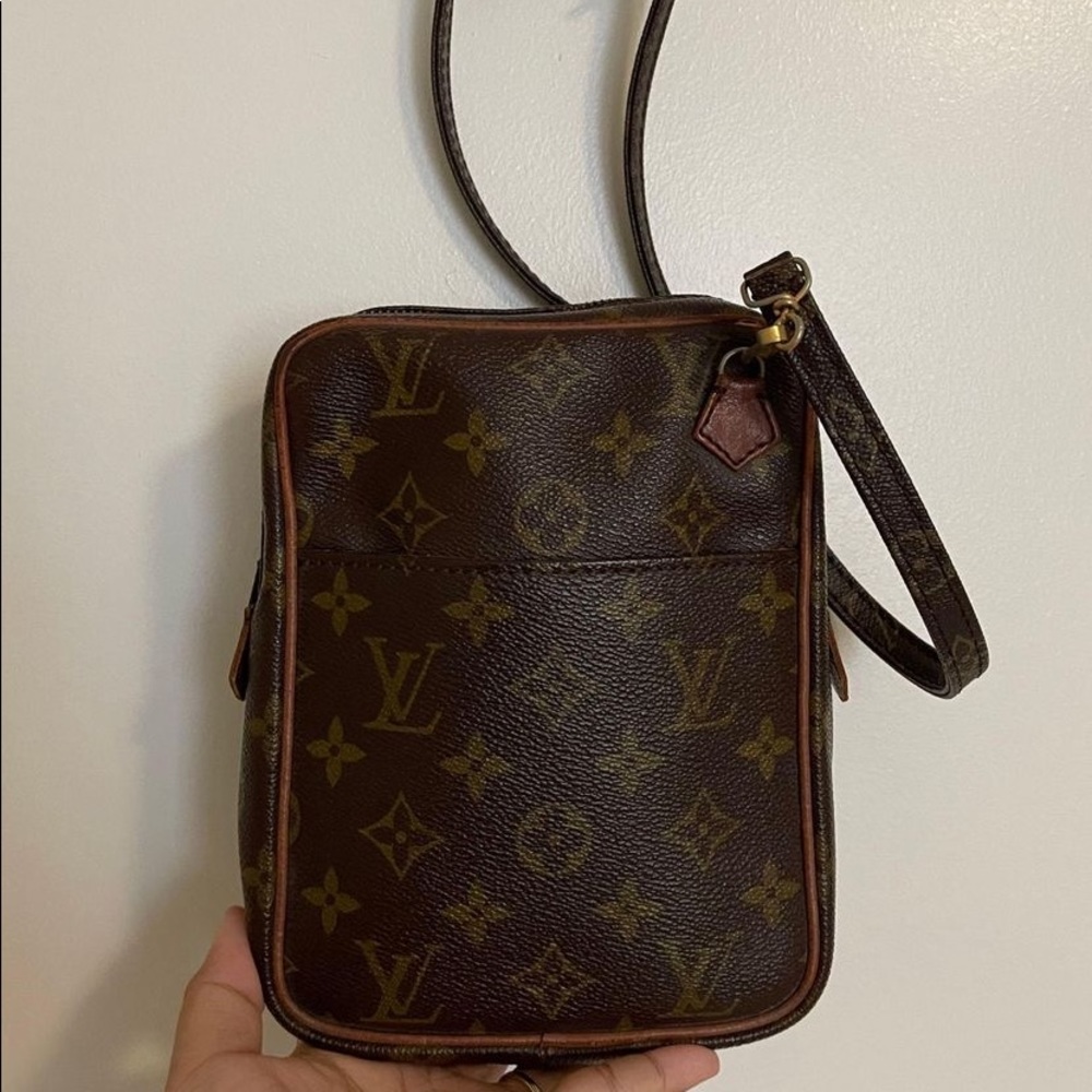 Authentic Louis Vuitton crossbody unisex bag